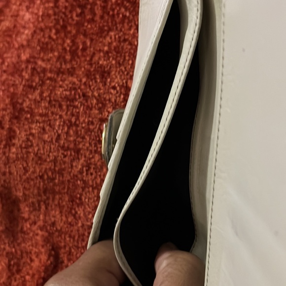 GUCCI WHITE LEATHER WALLET - Picture 10 of 16